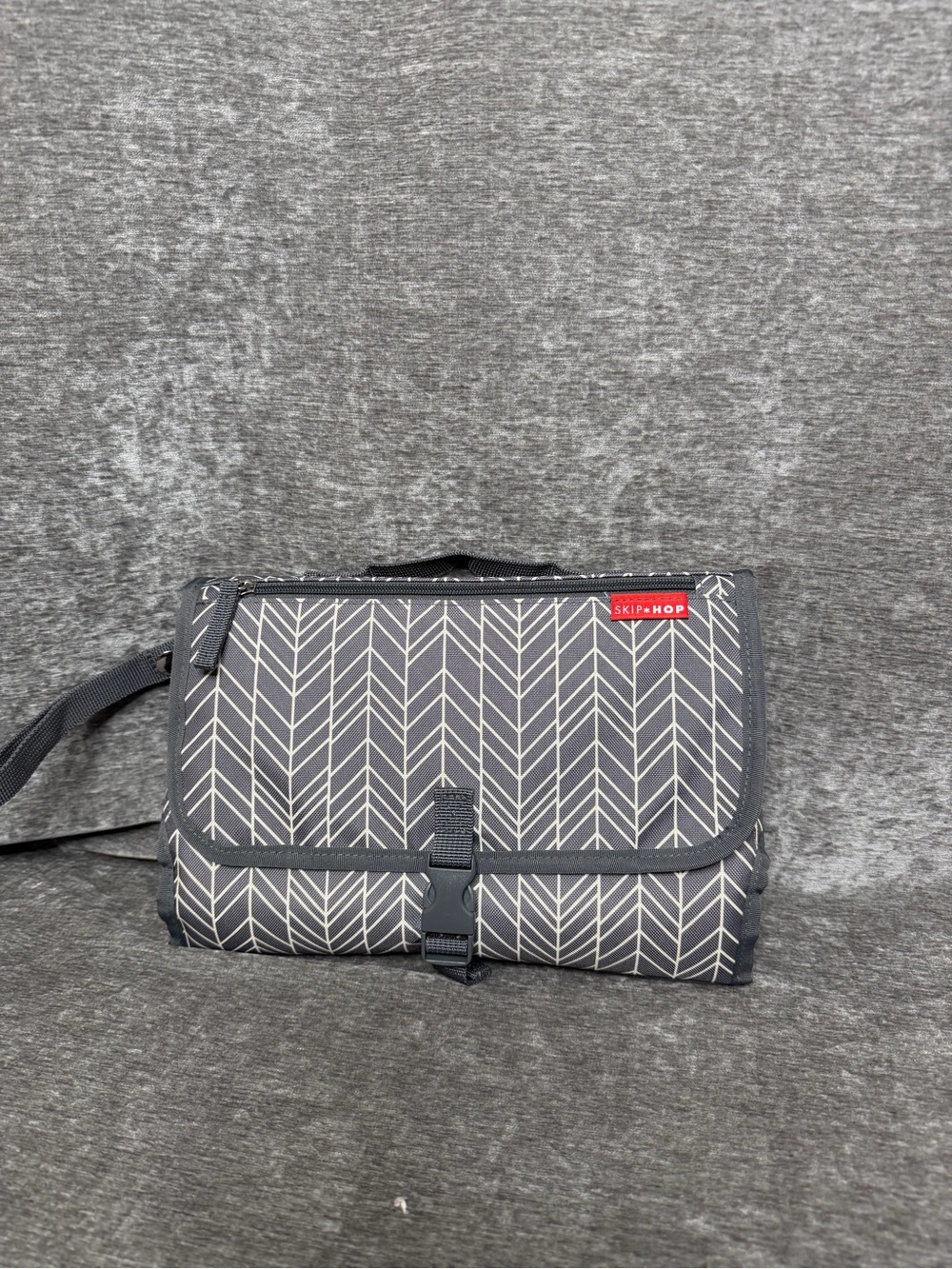 Skip Hop Gray Chevron Toiletry Organizer Mat